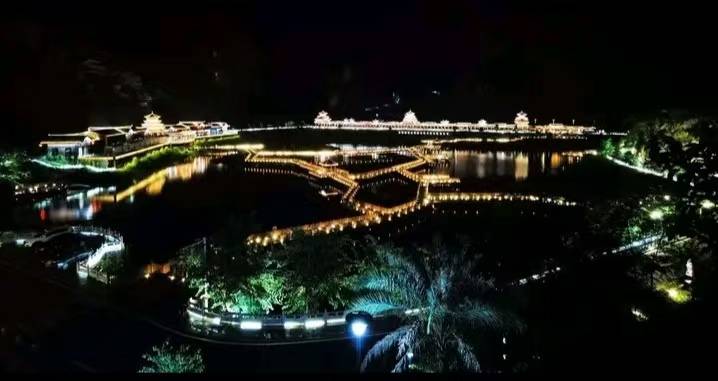 浩坤湖的夜 4天3晚精品游